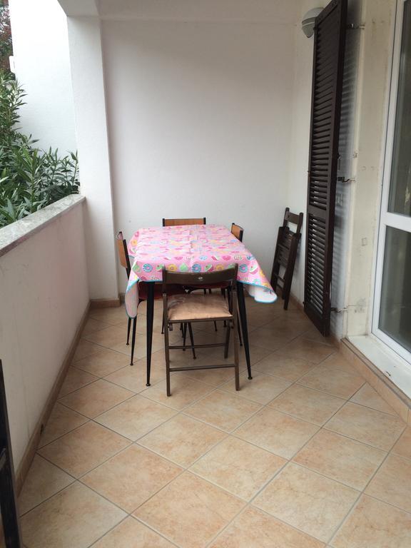 Apartment Parenzana โปเรช ภายนอก รูปภาพ